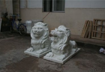 小区石雕狮子雕塑