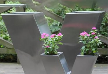 医院不锈钢花盆雕塑