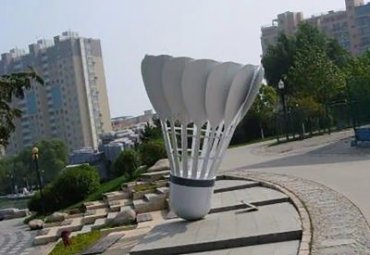 游乐场不锈钢羽毛球雕塑