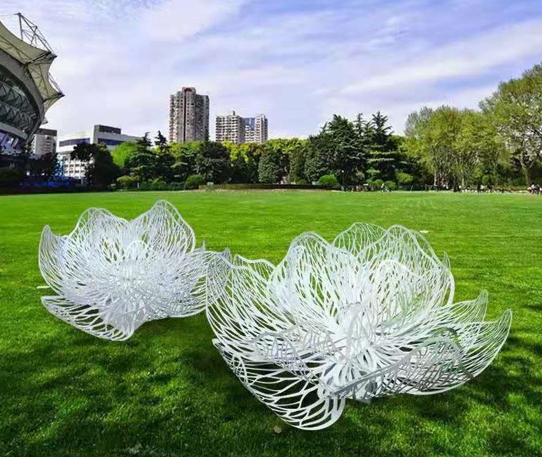 商业街不锈钢花雕塑 商业街不锈钢花雕塑