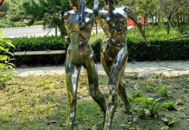 学校不锈钢竞走雕塑