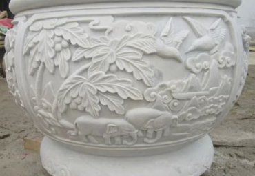 医院水缸石雕