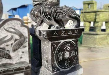商场门墩石雕