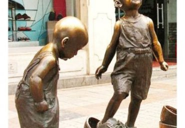 商业街儿童人物铜雕