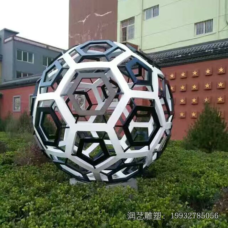 学校不锈钢足球雕塑 学校不锈钢足球雕塑