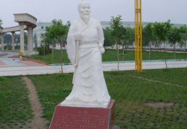 校园扁鹊石雕