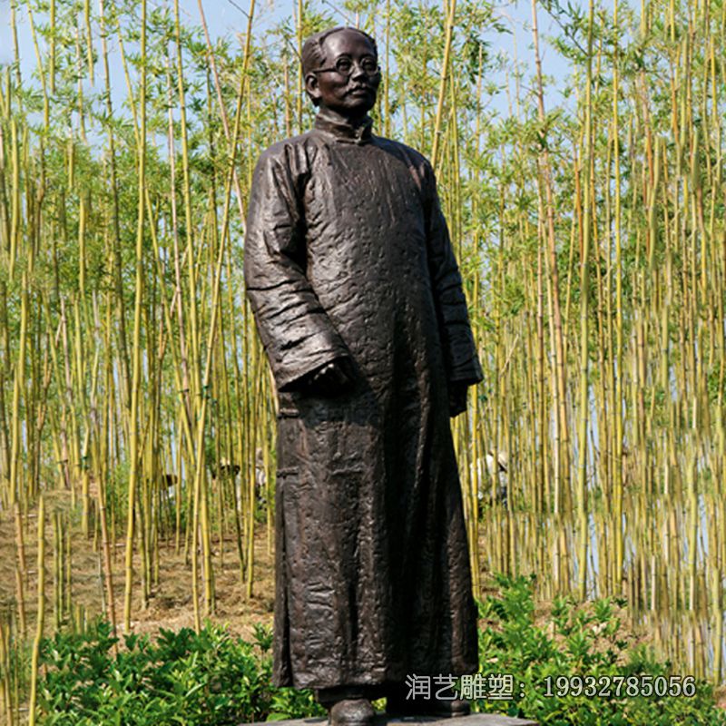 广场蔡元培铜雕 广场蔡元培铜雕