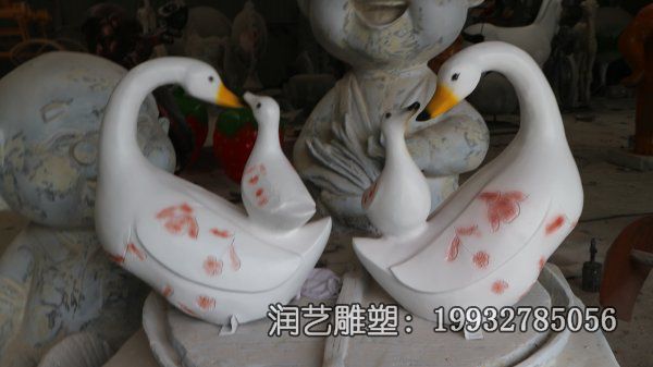 景区玻璃钢天鹅雕塑 景区玻璃钢天鹅雕塑
