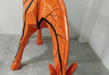 学校玻璃钢长颈鹿雕塑
