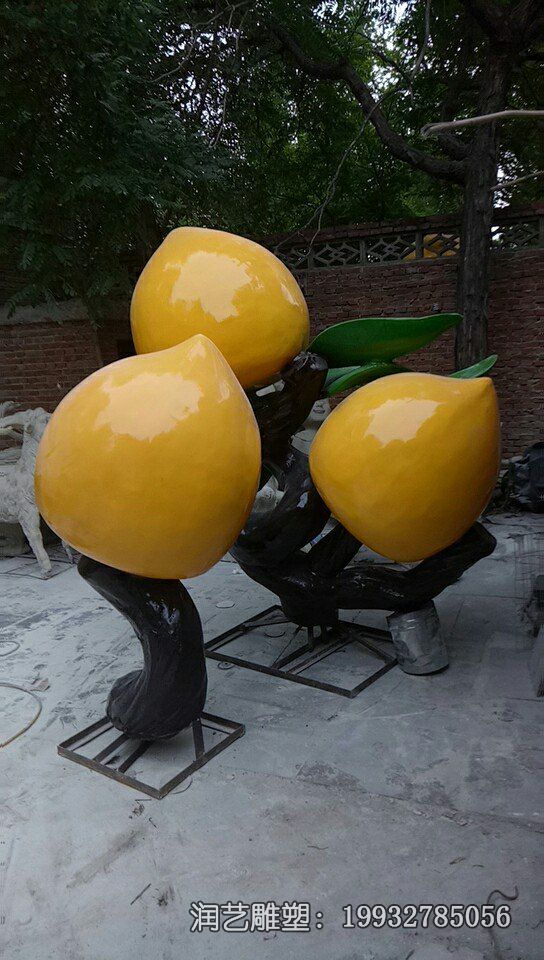 游乐场玻璃钢桃子雕塑 游乐场玻璃钢桃子雕塑