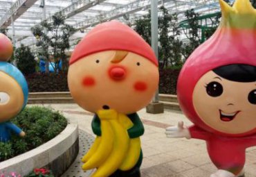 公园玻璃钢火龙果雕塑