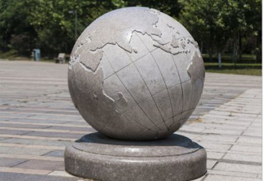 石雕学校景观雕塑