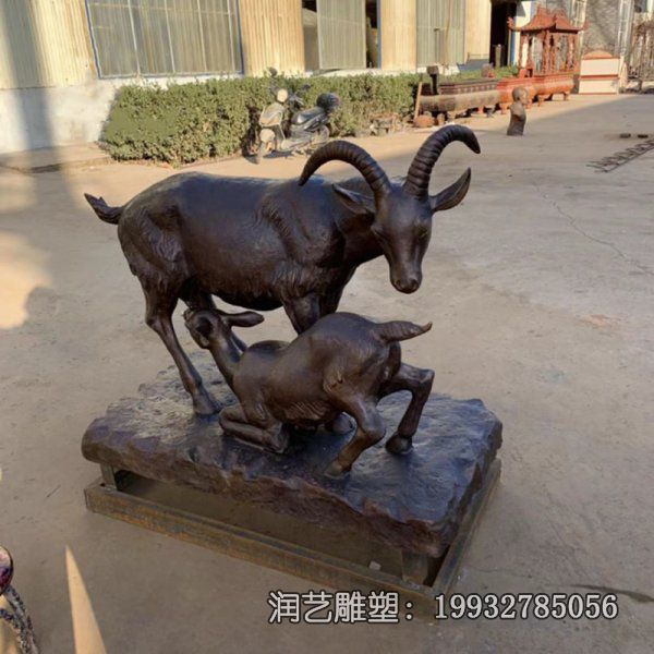 街道铜雕羊动物雕塑 街道铜雕羊动物雕塑