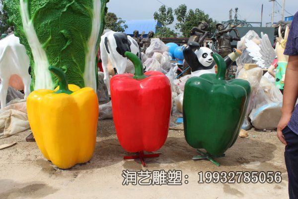广场玻璃钢彩椒雕塑 广场玻璃钢彩椒雕塑