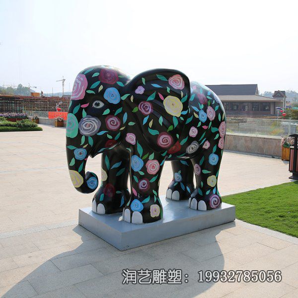 游乐场玻璃钢大象雕塑 游乐场玻璃钢大象雕塑