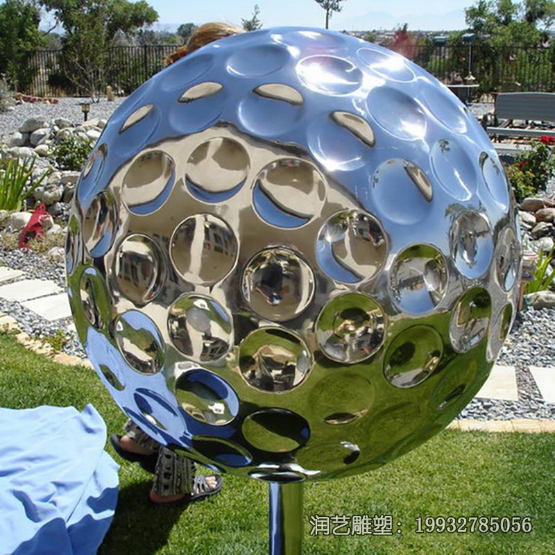 商业街不锈钢打高尔夫雕塑 商业街不锈钢打高尔夫雕塑