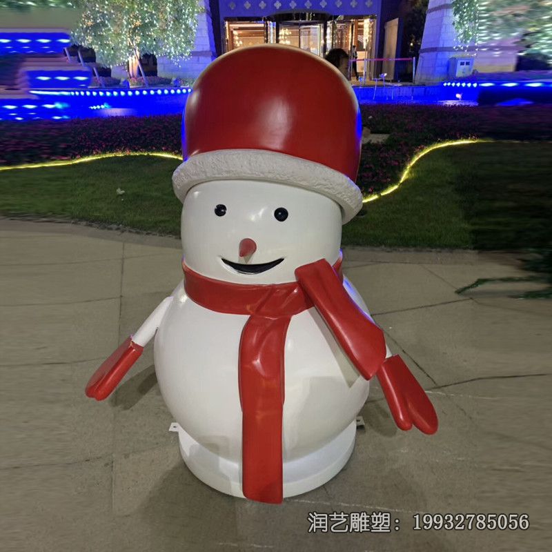 城市玻璃钢雪人雕塑 城市玻璃钢雪人雕塑