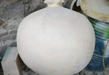 商场玻璃钢石榴雕塑