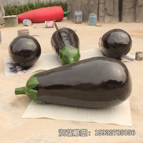 商场玻璃钢茄子雕塑 商场玻璃钢茄子雕塑