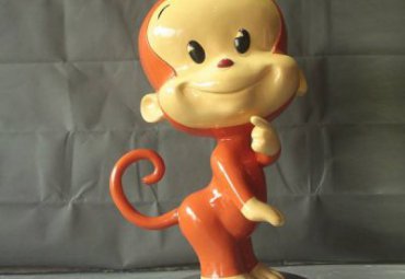 小区玻璃钢猴子雕塑