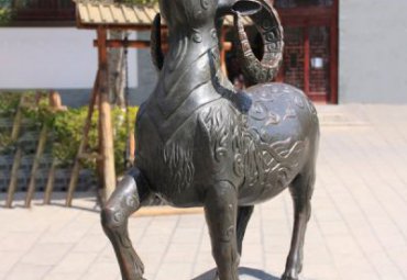 校园铜雕羊动物雕塑