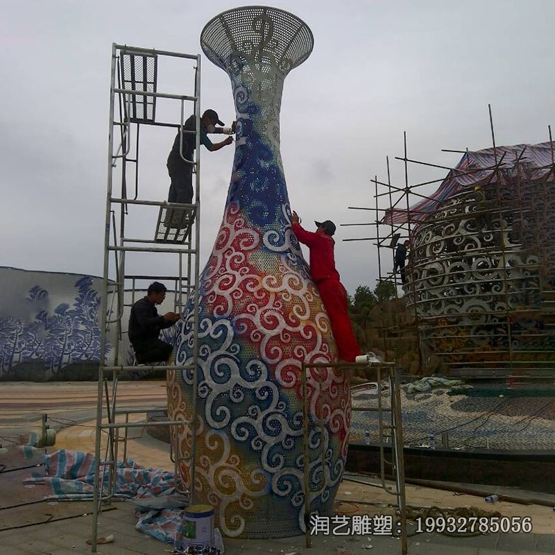 城市不锈钢花瓶雕塑 城市不锈钢花瓶雕塑