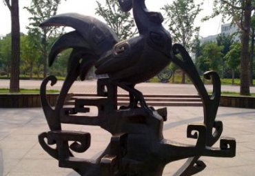 小区铜雕鸡雕塑
