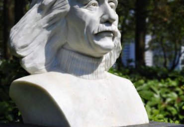 学校石雕爱因斯坦雕塑