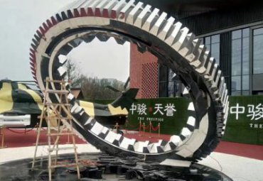 企业不锈钢齿轮雕塑