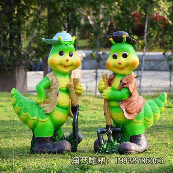 草坪玻璃钢毛毛虫雕塑 草坪玻璃钢毛毛虫雕塑