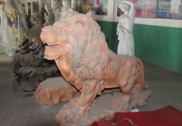 广场石雕狮子雕塑