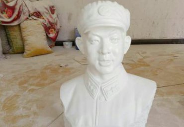 学校石雕雷锋雕塑