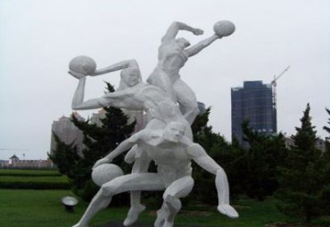 商业街不锈钢打篮球雕塑