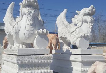 小区石雕独角兽雕塑
