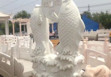公司石雕鱼动物雕塑