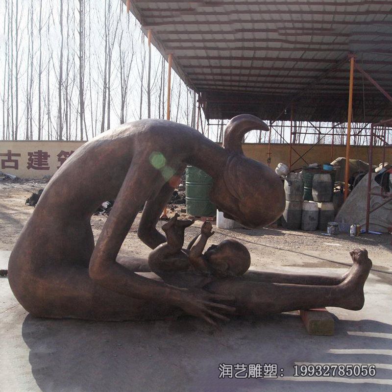 街道铜雕母子雕塑 街道铜雕母子雕塑