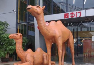 公园玻璃钢骆驼雕塑