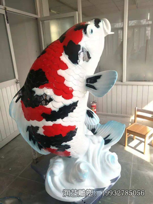 游乐场玻璃钢鱼雕塑 游乐场玻璃钢鱼雕塑