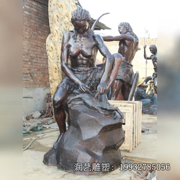 街道铜雕原始人物雕塑 街道铜雕原始人物雕塑