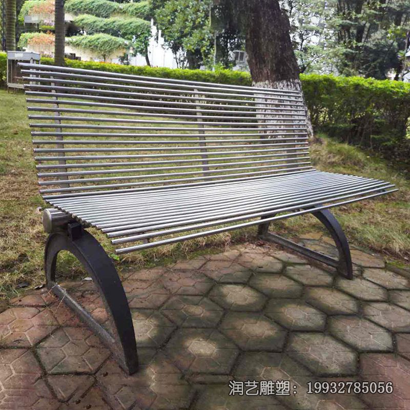 商业街不锈钢凳子雕塑 商业街不锈钢凳子雕塑