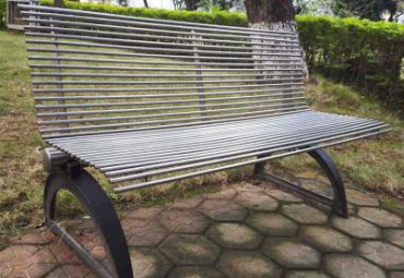 商业街不锈钢凳子雕塑