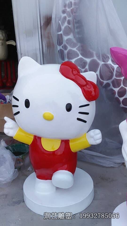 小区玻璃钢kt猫雕塑 小区玻璃钢kt猫雕塑