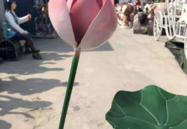 小区不锈钢荷花雕塑