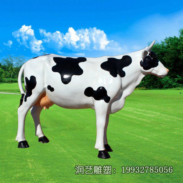 公园玻璃钢奶牛雕塑 公园玻璃钢奶牛雕塑