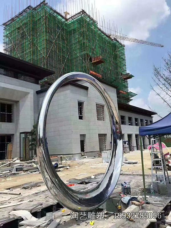 游乐场不锈钢圆环雕塑 游乐场不锈钢圆环雕塑