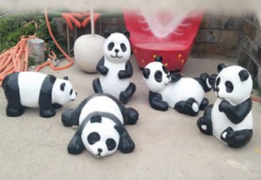 小区玻璃钢熊猫雕塑