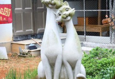 游乐场石雕猫动物雕塑