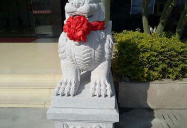 广场石雕独角兽雕塑