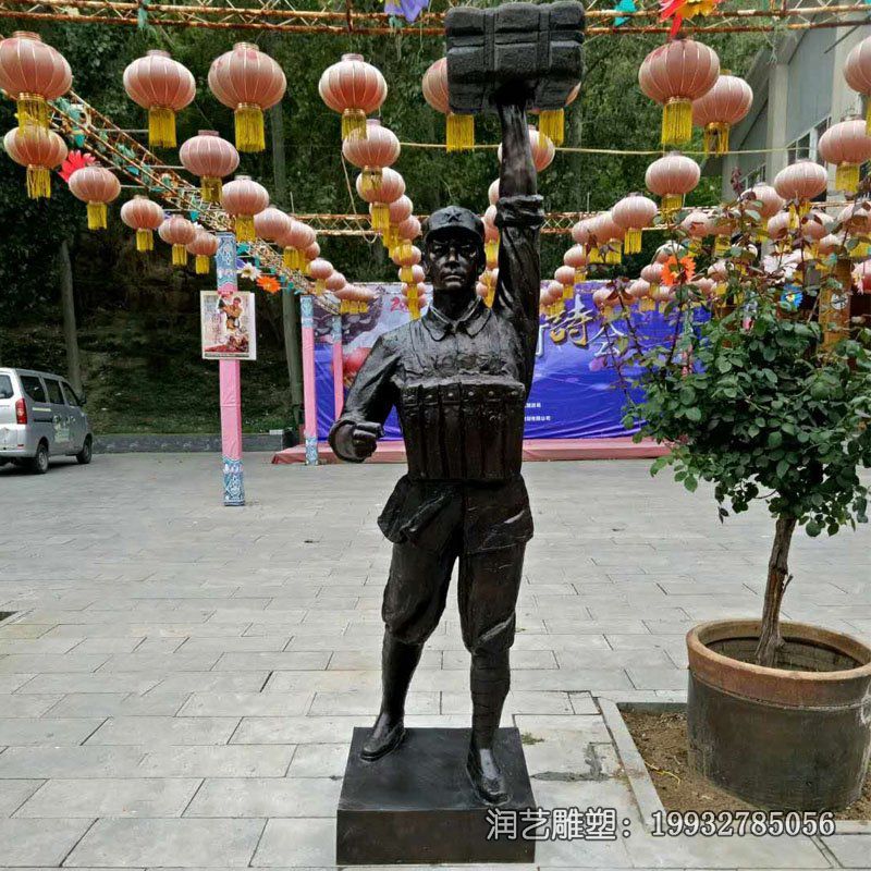 校园铜雕董存瑞雕塑 校园铜雕董存瑞雕塑