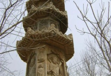 广场石雕塔景观雕塑
